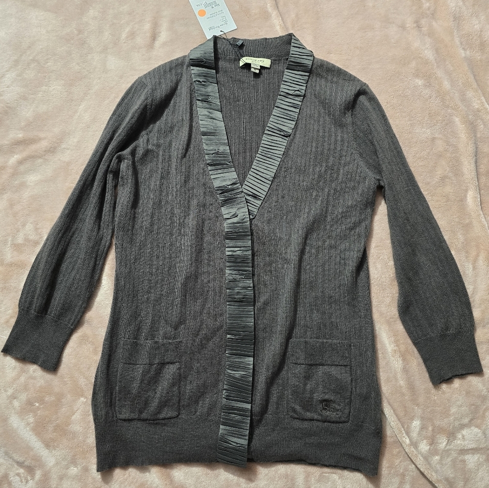 Burberry London black pleated cardigan sweater in a wool, Silk, Cashmere Size M